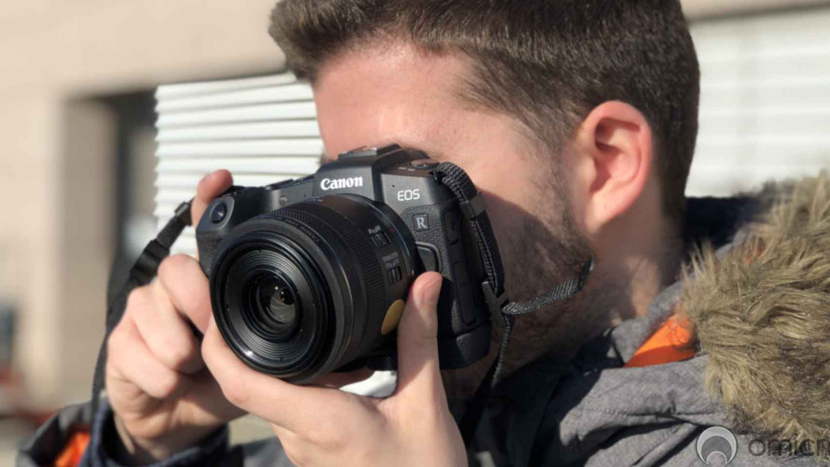 Nueva Canon EOS RP, una full-frame mirrorless más pequeña y ligera
