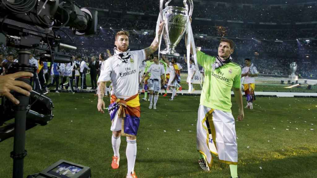 Sergio Ramos y Casillas con La Décima. Foto: sergioramos.com