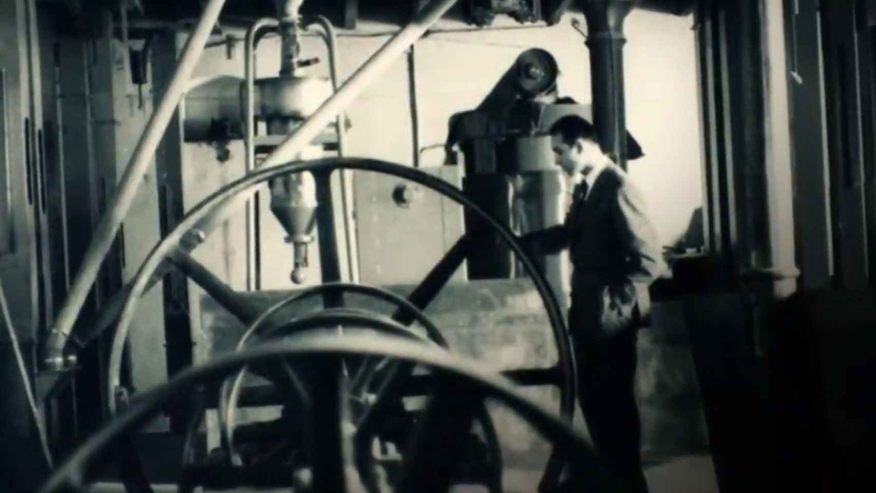 Imagen de archivo de José Espona en su primera fábrica.