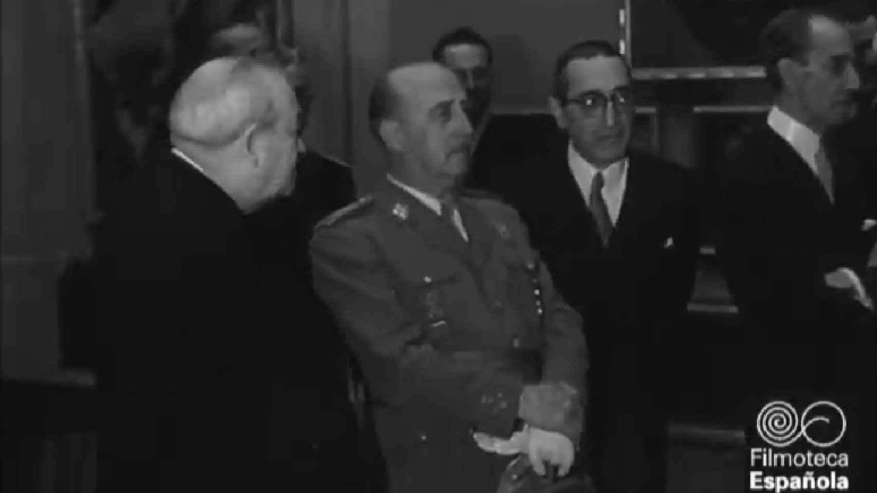 Franco en el Prado en 1956.