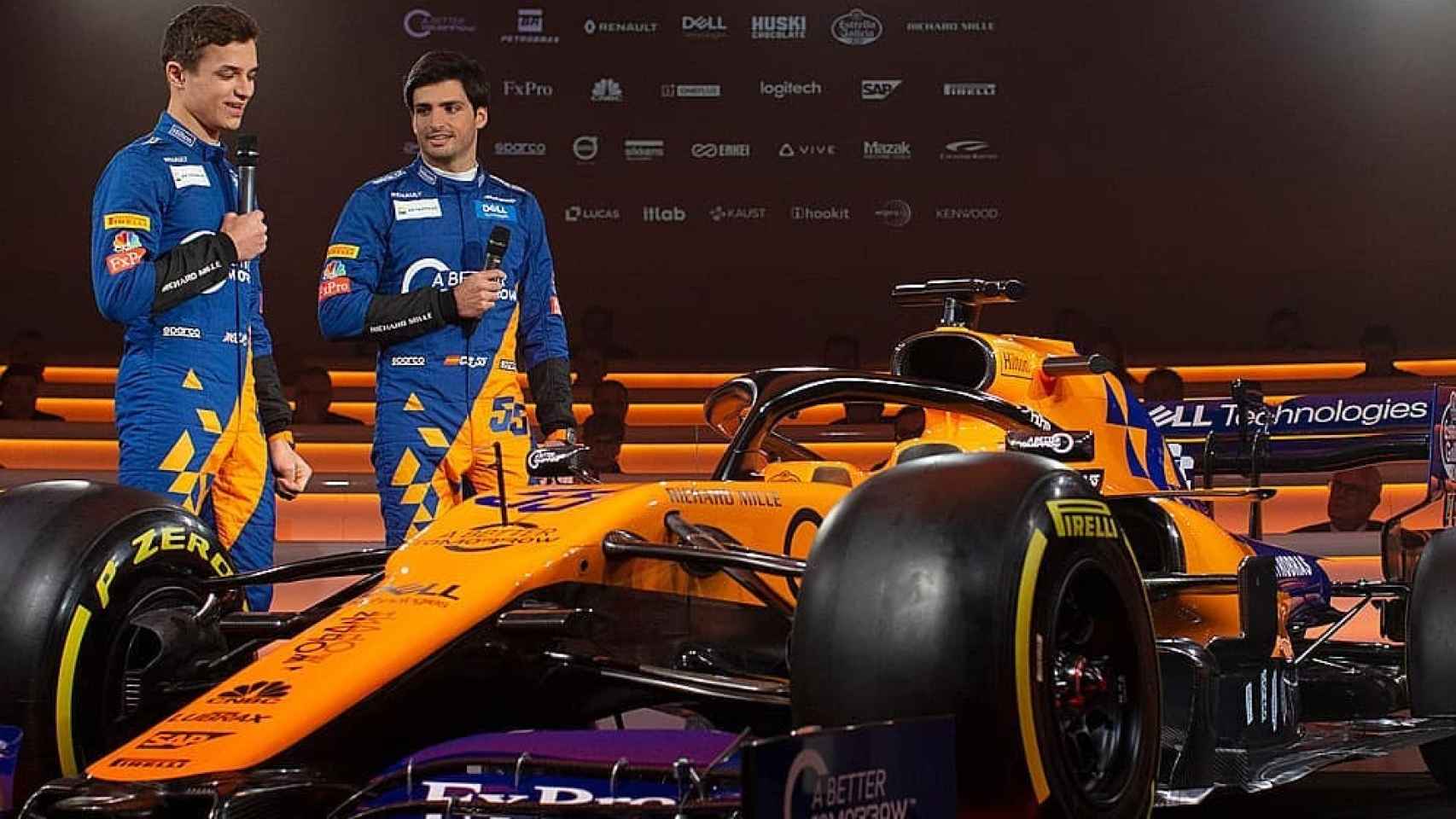 McLaren presenta su nuevo coche con Carlos Sainz y Lando Norris