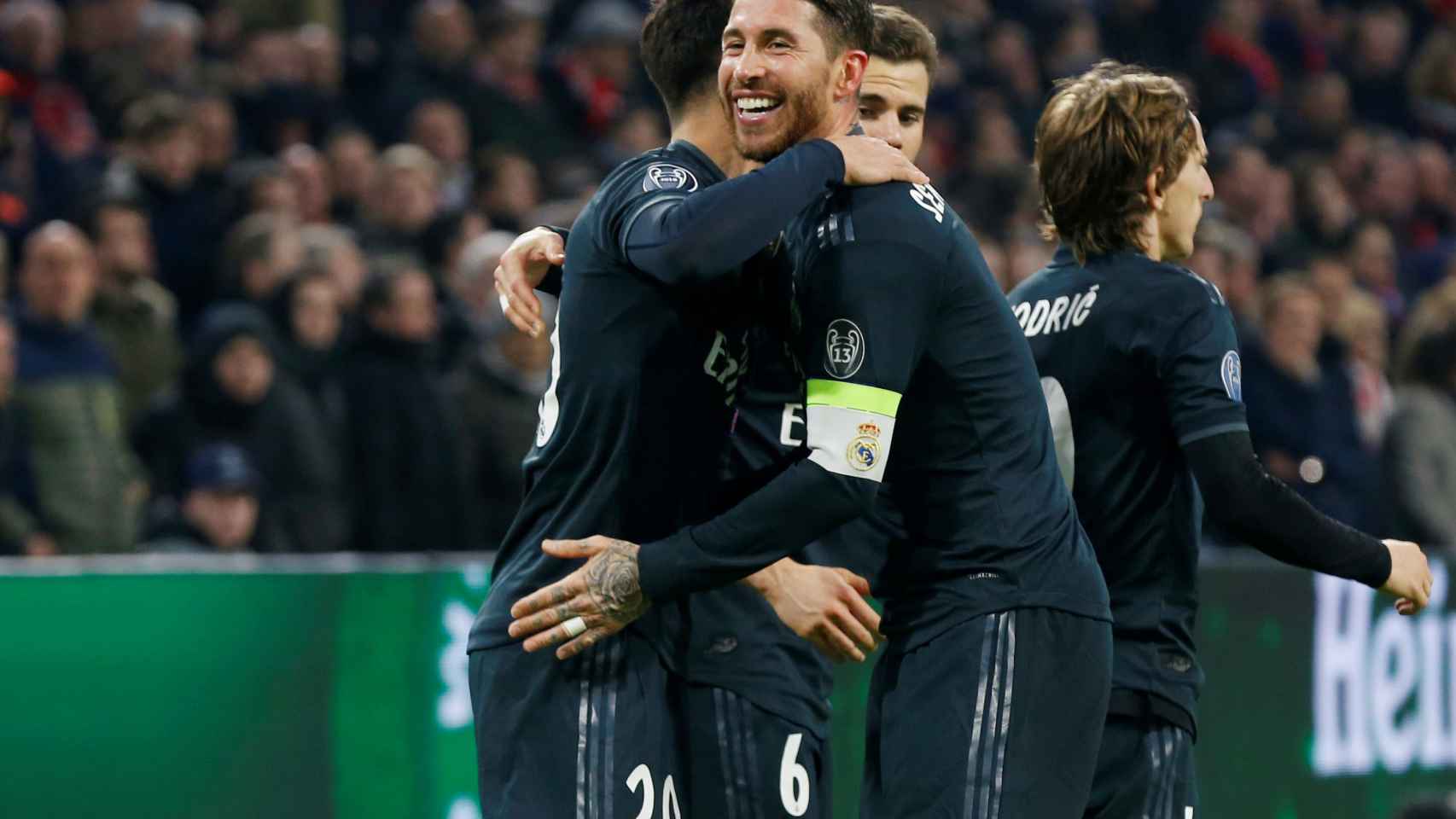 Sergio Ramos celebra un gol en Amsterdam