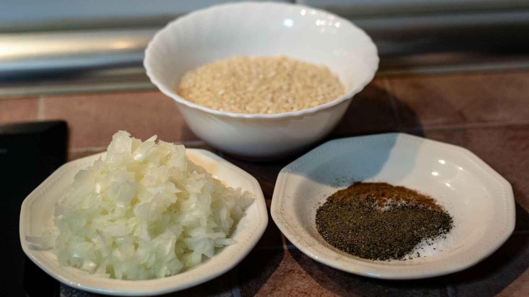 Arroz, cebolla, canela y pimentón: algunos de los ingredientes para una morcilla aragonesa