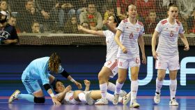 La selección española femenina celebra el campeonato de Europa