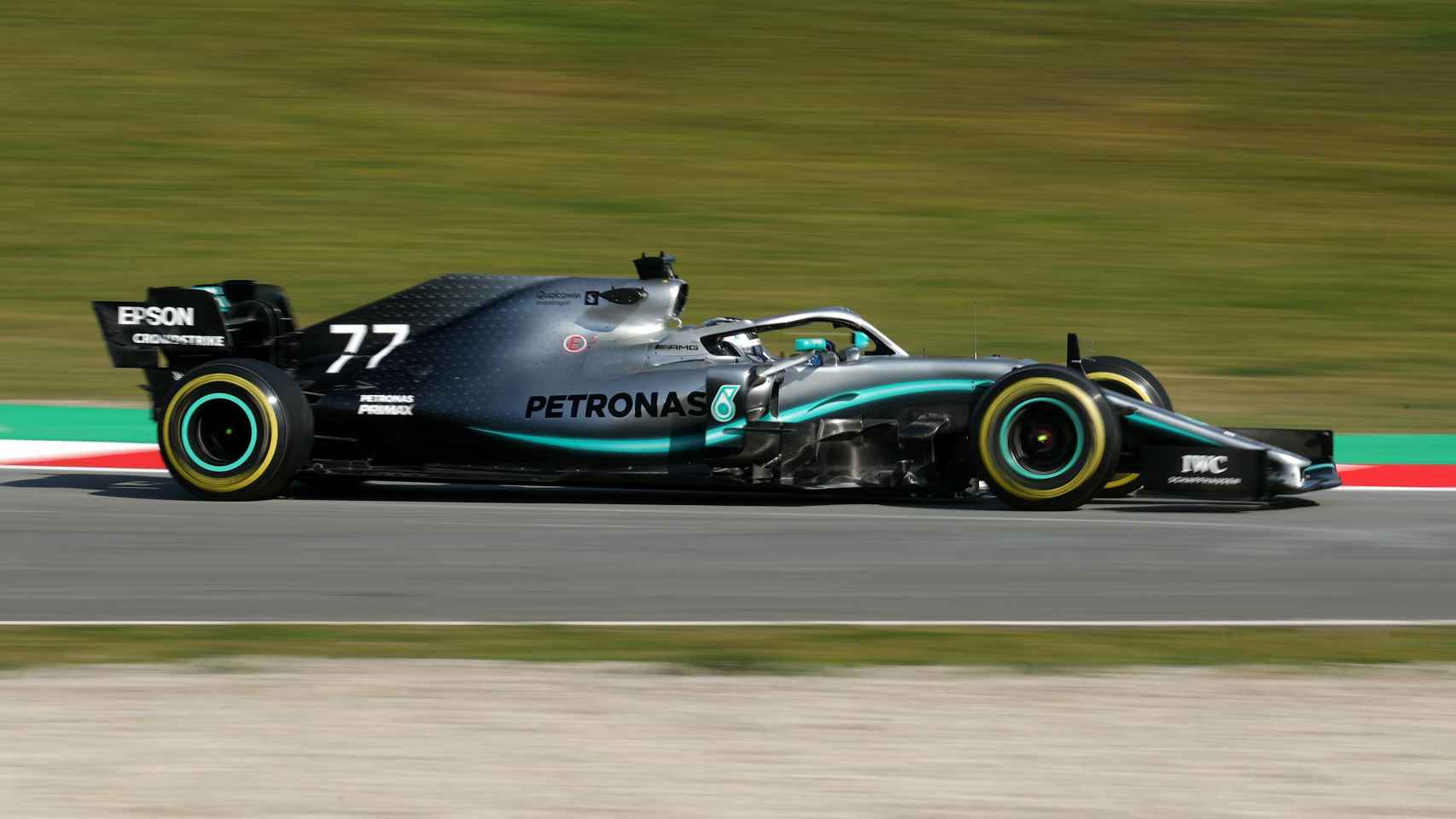Valtteri Bottas, de la escudería Mercedes, durante los tests de Barcelona de Fórmula 1