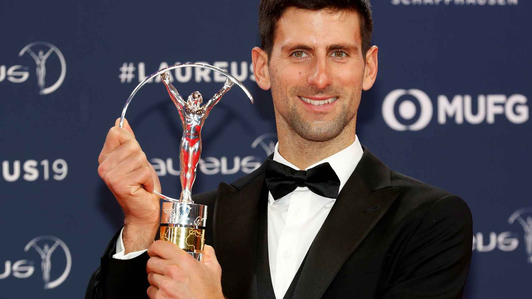 Novak Djokovic con su Premio Laureus