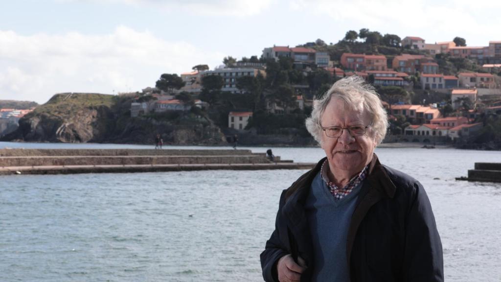 Ian Gibson en Collioure, Francia, donde falleció Antonio Machado.