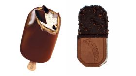 A la izquierda, un Magnum Doble Chocolate; a la derecha, un Maxibon.