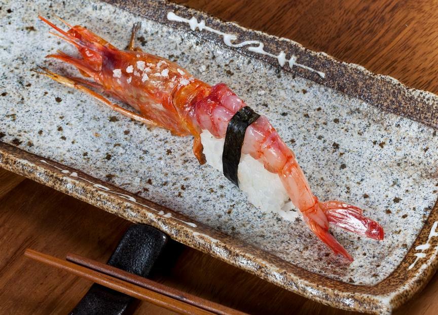99 Sushi Bar - nigiri gamba roja