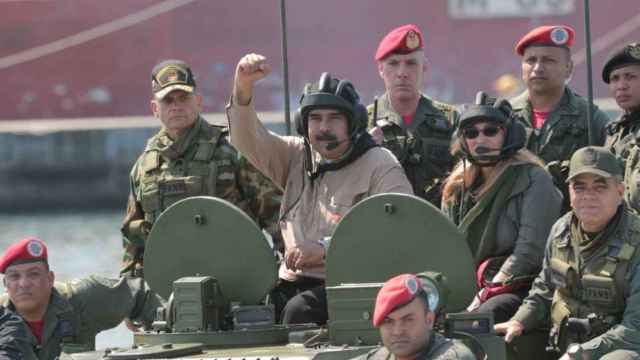Nicolás Maduro junto a varios de los altos mandos de las fuerzas armadas de Venezuela.