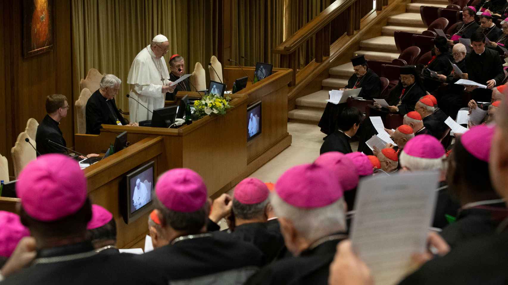 Francisco en la cumbre antipederastia organizada en el Vaticano.