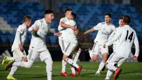 Euforia entre los jugadores del Castilla tras el gol de la victoria