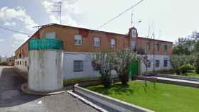Fachada del cuartel de la Guardia Civil en Lachar (Granada).
