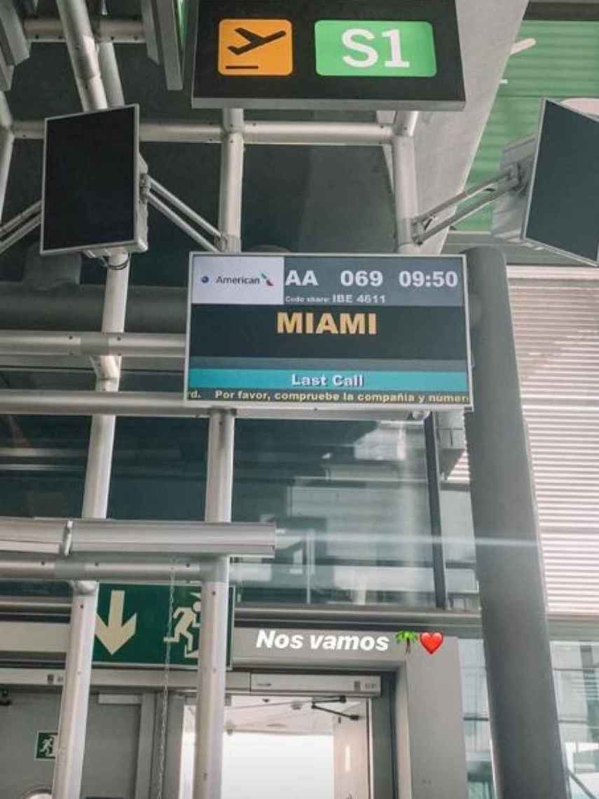 Puerta de embarque de la T4 con destino Miami, momentos antes de que María Pombo embarcara.