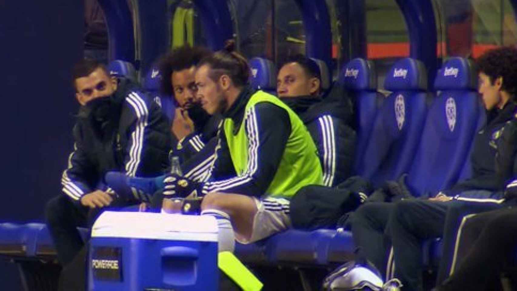 Bale, en el banquillo durante el partido Levante - Real Madrid. Foto: Golazo de Gol