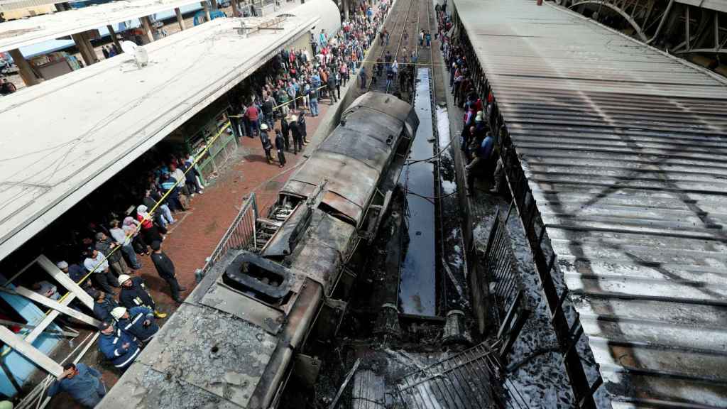 El tren que ha sufrido el choque y la posterior explosión.