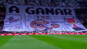 Tifo en el Santiago Bernabéu previo a El Clásico de Copa del Rey