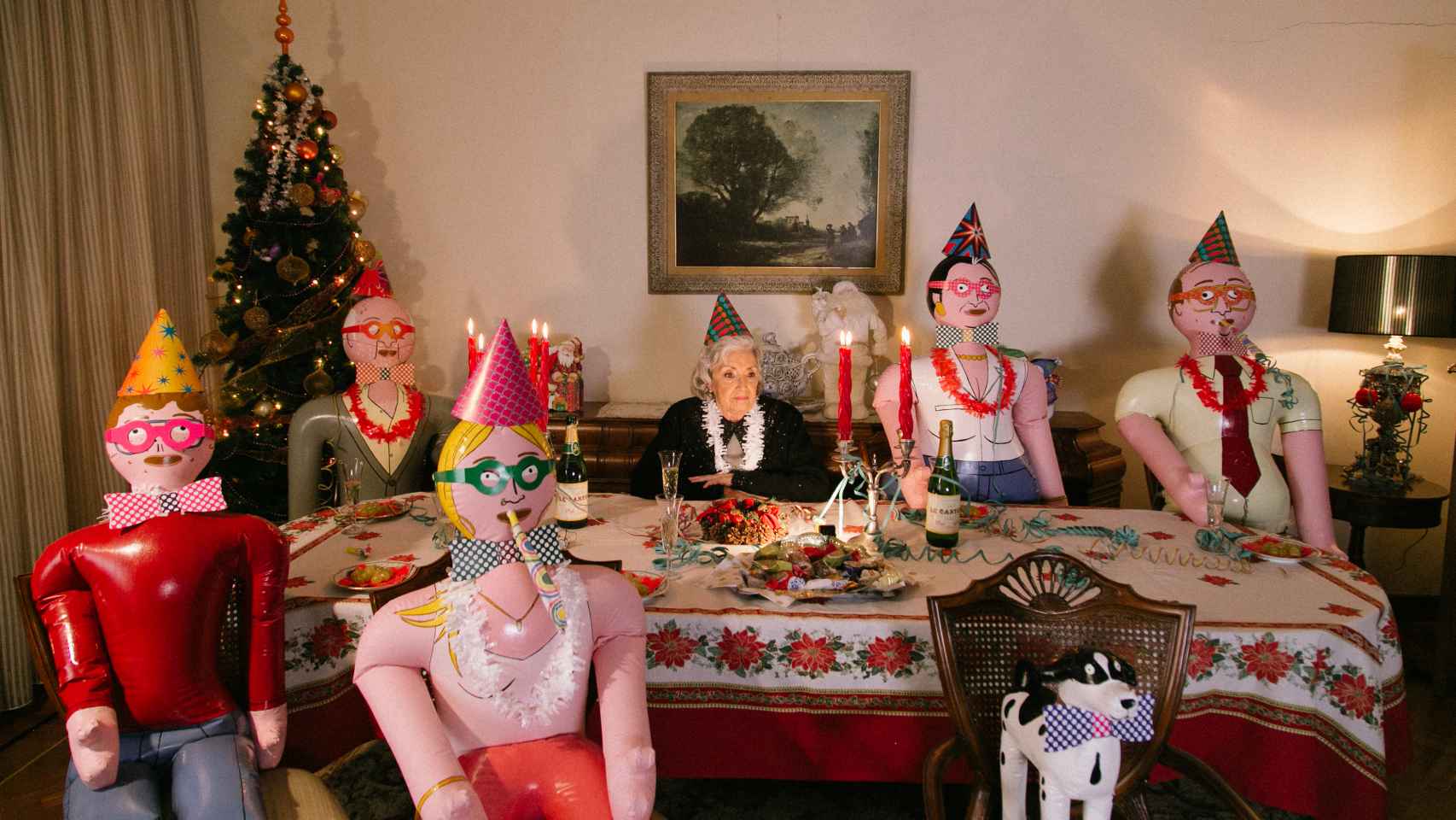 Paquita y su familia hinchable celebrando la Navidad