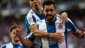 Borja Iglesias celebra el primer gol del partido