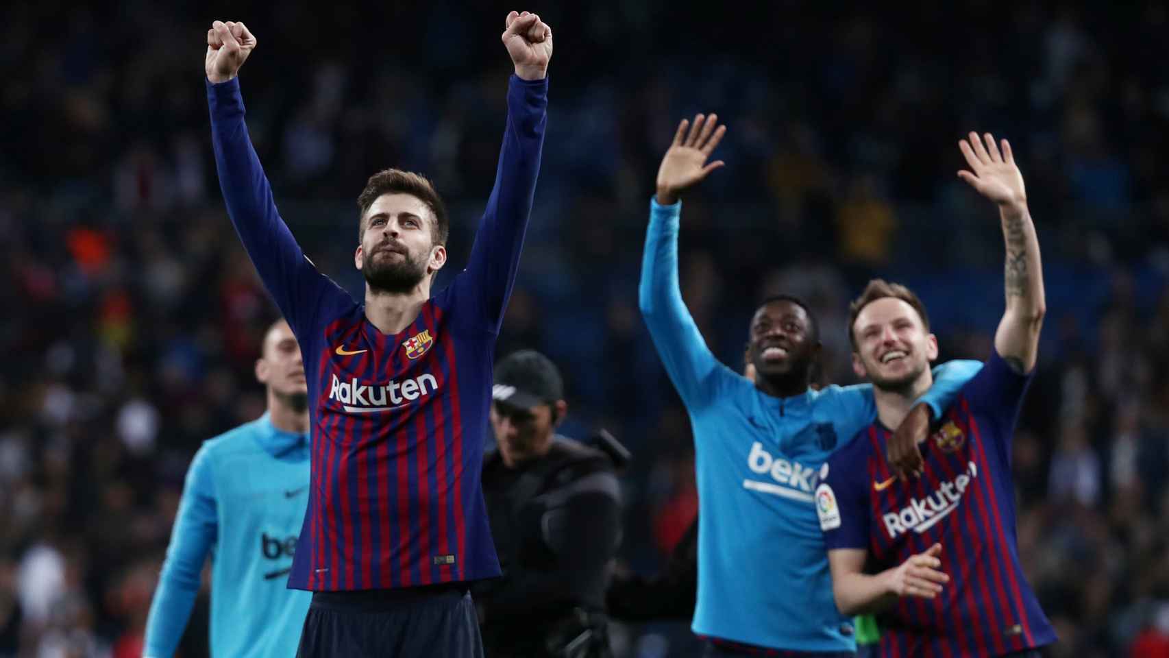 Piqué celebra la victoria del Barcelona en El Clásico