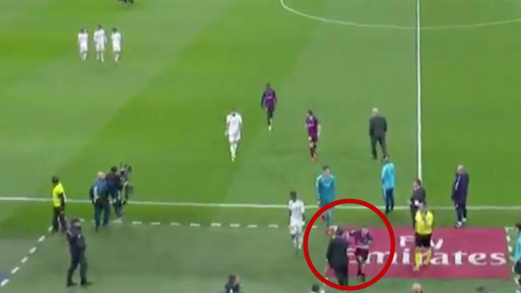 Jordi Alba empuja a Chendo