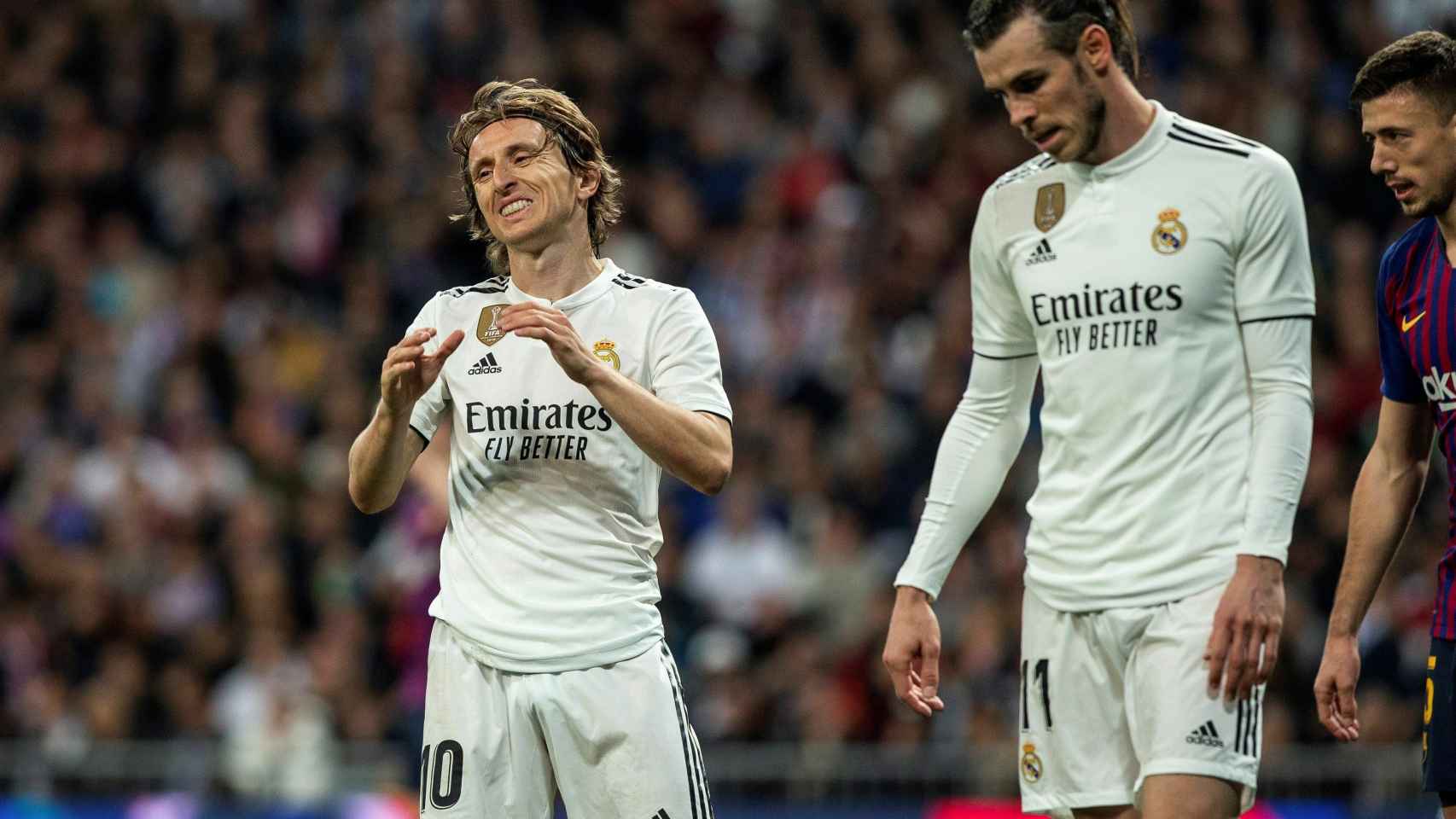 Modric y Bale, cabizbajos durante El Clásico