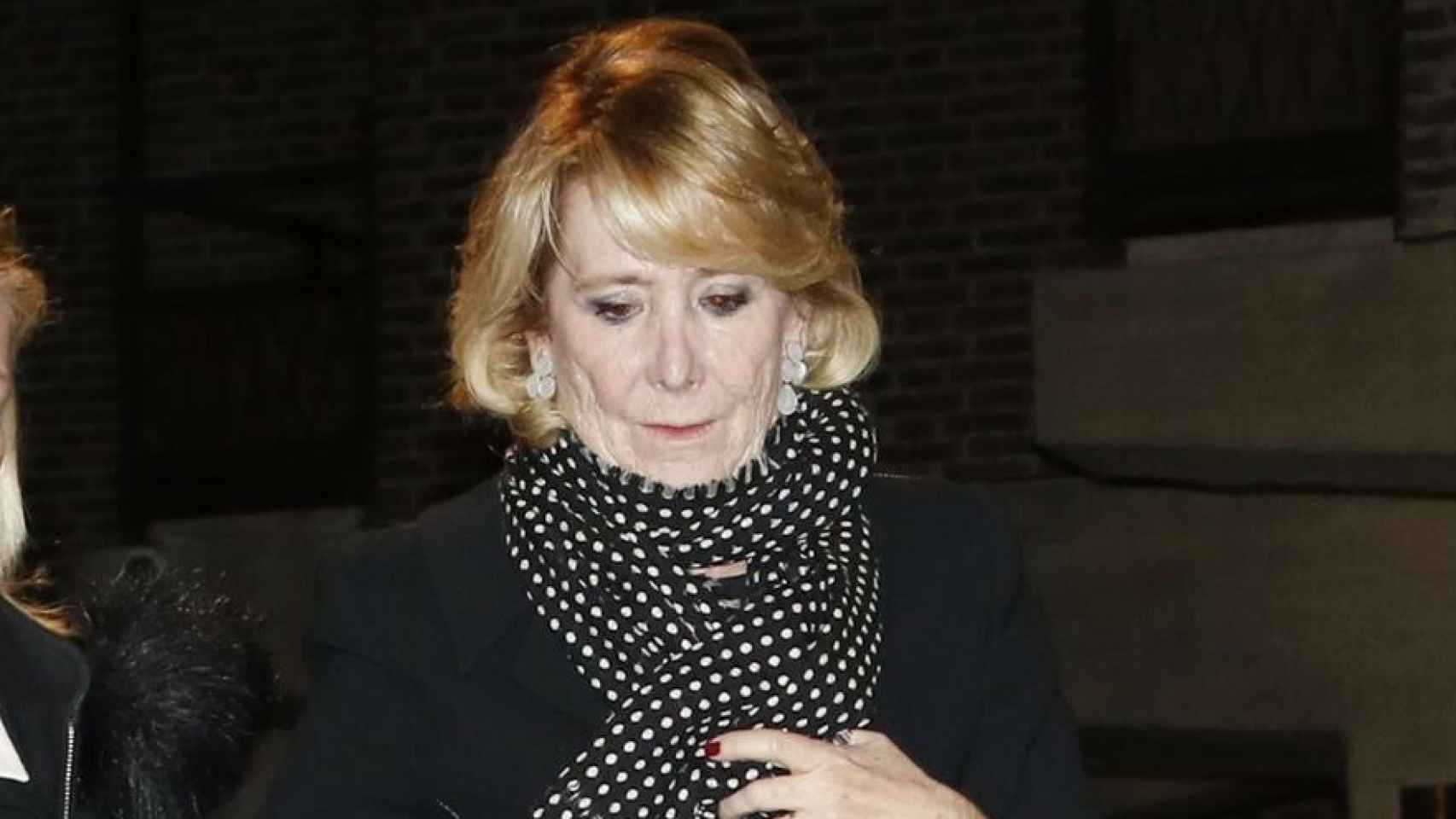 Esperanza Aguirre a su llegada al funeral de su suegra.