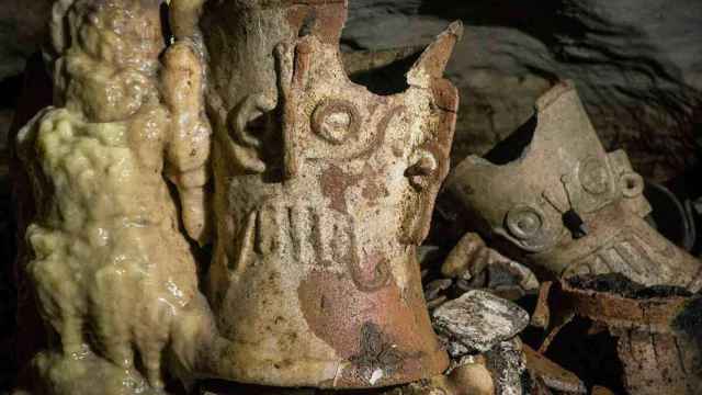 Algunas de los objetos hallados en Chichén Itzá (México)