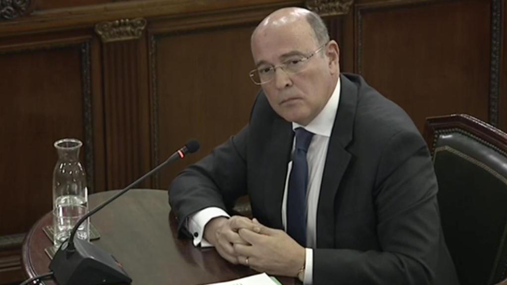 Pérez de los Cobos durante su declaración frente al Tribunal Supremo en el juicio del 1-O.