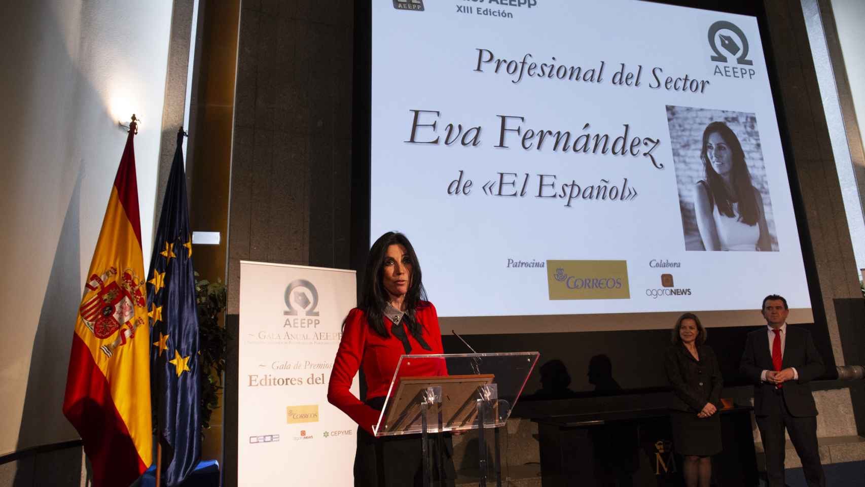 Eva Fernández, al recibir el galardón de la AEEPP.