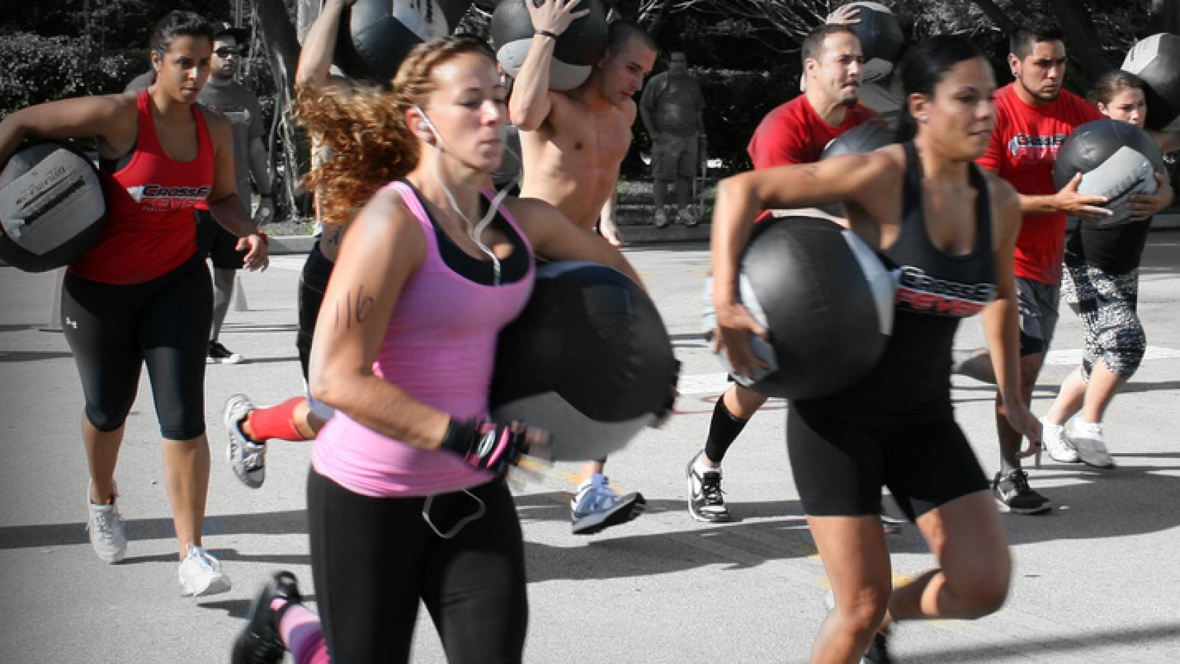 ✓ 8 grandes beneficios del CrossFit en mujeres, ¡DEMOSTRADO!