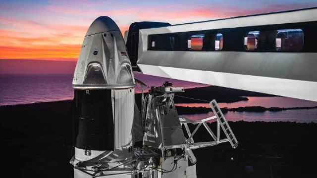 La cápsula Crew Dragon de SpaceX a punto de salir hacia la Estación Espacial Internacional