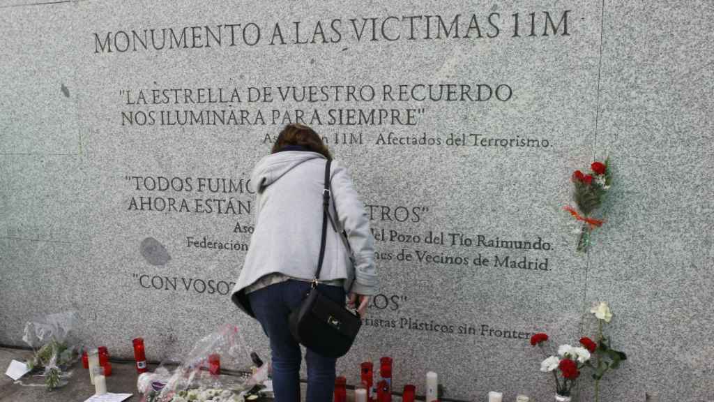 Monumento en homenaje a las víctimas del 11-M.