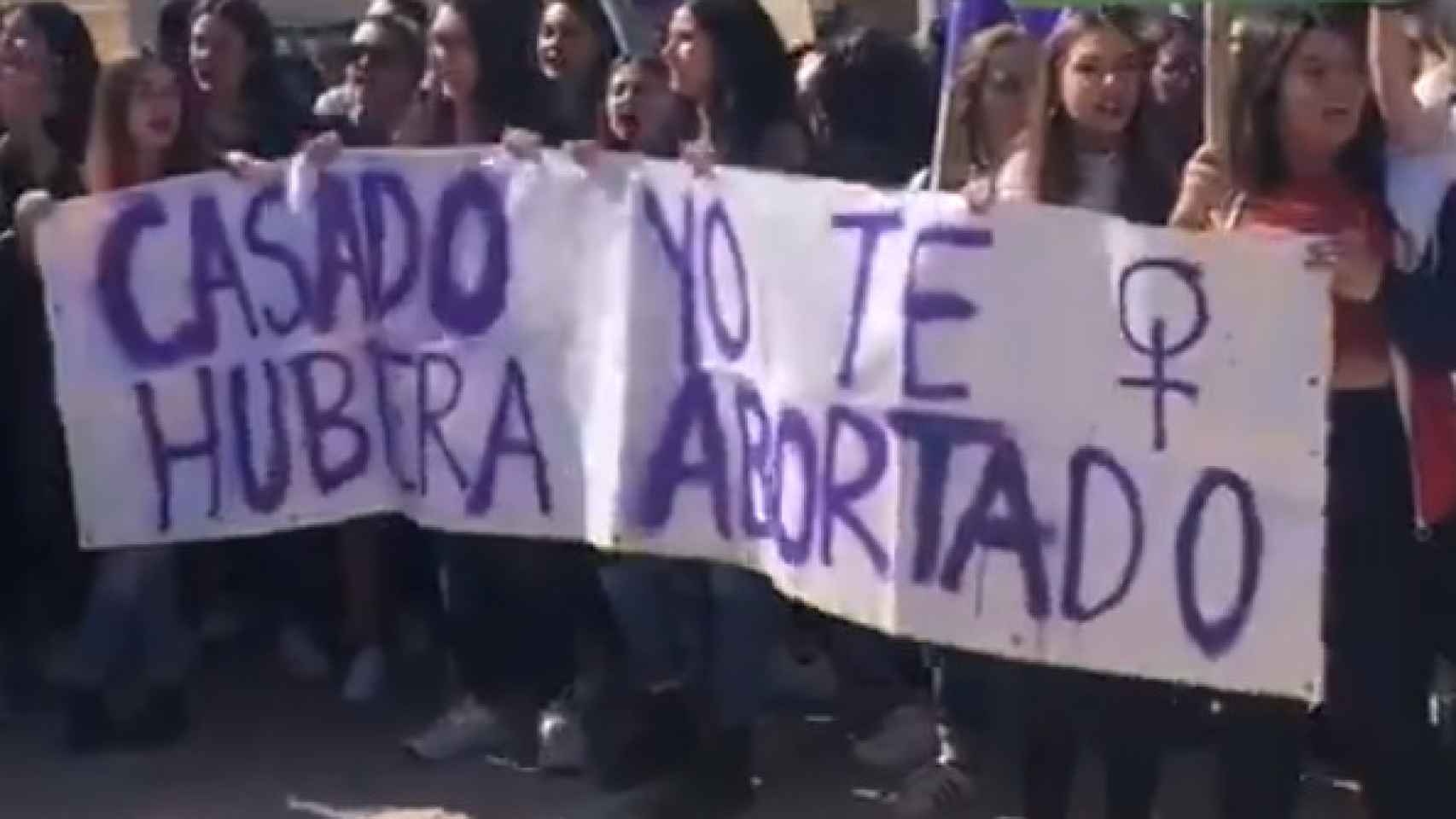 Protestas contra Pablo Casado en su viaje a Castellón el 8-M.