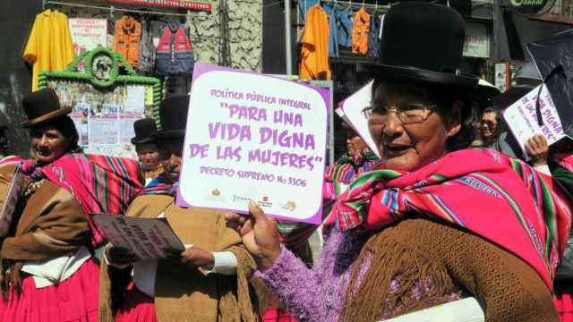 Mujeres bolivianas se manifiestan por el 8 de marzo