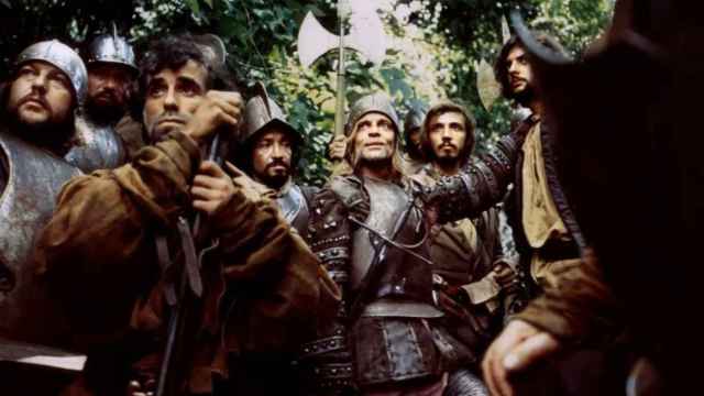 Fotograma de la película 'Aguirre, la cólera de Dios' (1972), que narra la vida del conquistador vasco.