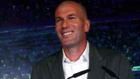 Zinedine Zidane, en su presentación con el Real Madrid