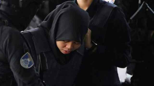Retiran los cargos contra una de las acusadas en el asesinato de Kim Jong-nam