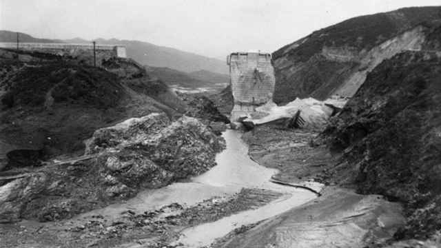 Imagen de los restos de la presa después del derrumbe