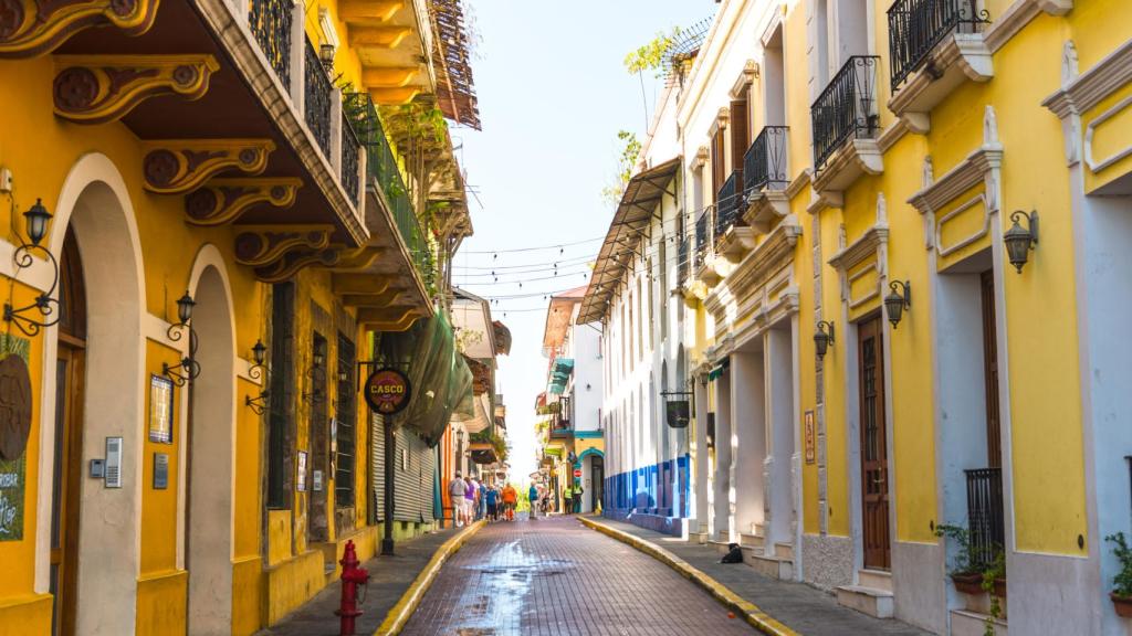 Calle del casco viejo de la Ciudad de Panamá.