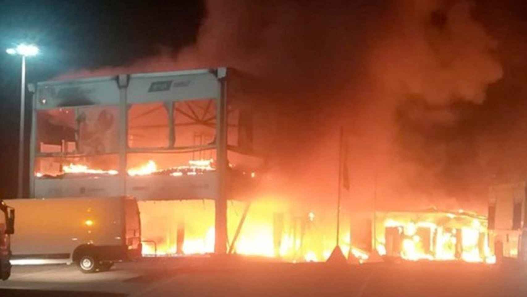 Incendio en el paddock de MotoE en Jeréz
