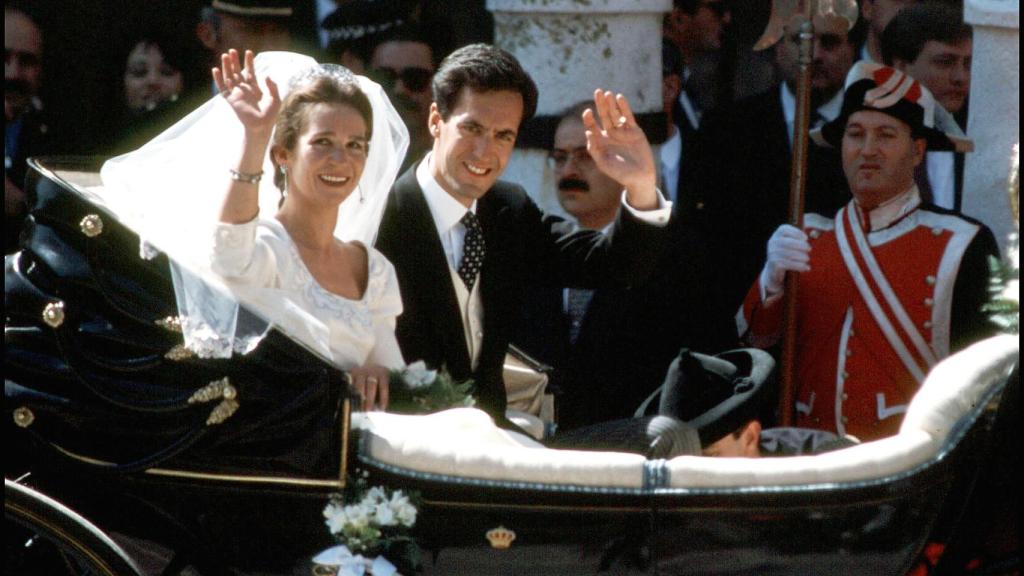 Elena de Borbón y Jaime de Marichalar recién casados
