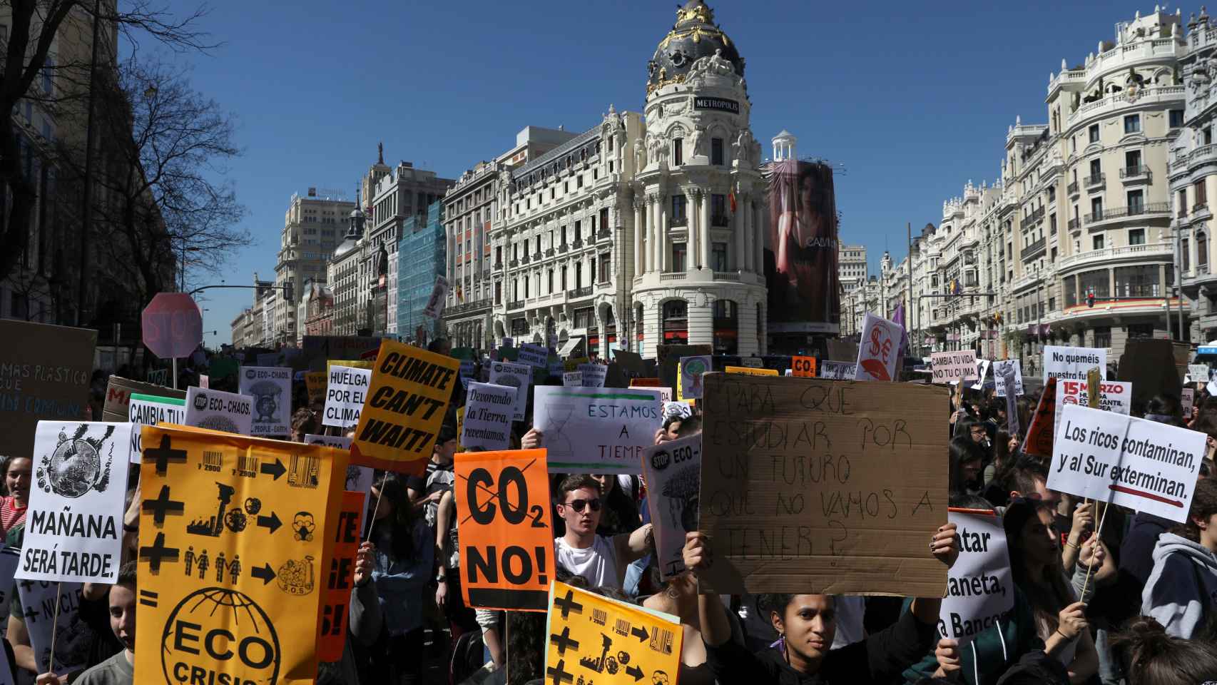 En Madrid, más de 4.000 personas según los datos de la Policía Nacional, han secundado la huelga contra el cambio climático.