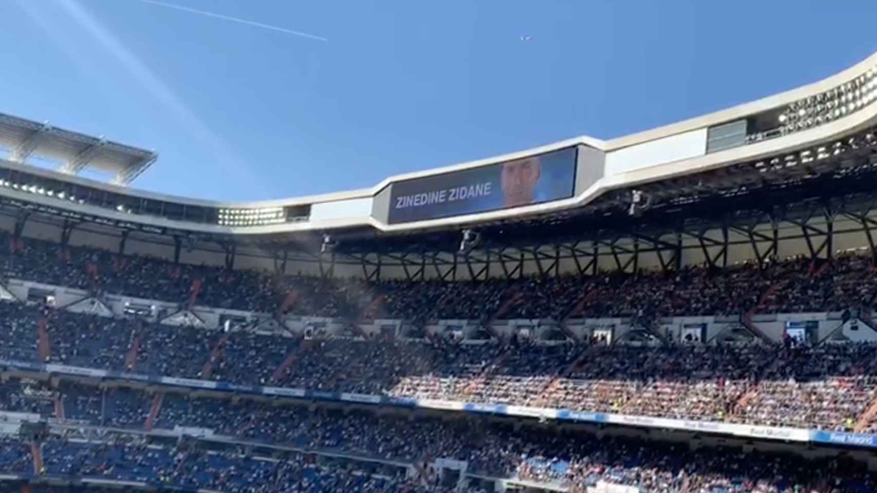 Zidane, en el videomarcador del Santiago Bernabéu