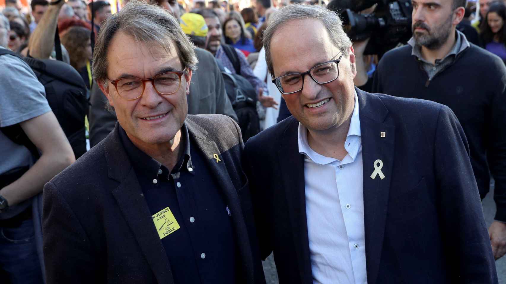 Quim Torra y Artur Mas posan felices en Madrid durante la marcha separatista.