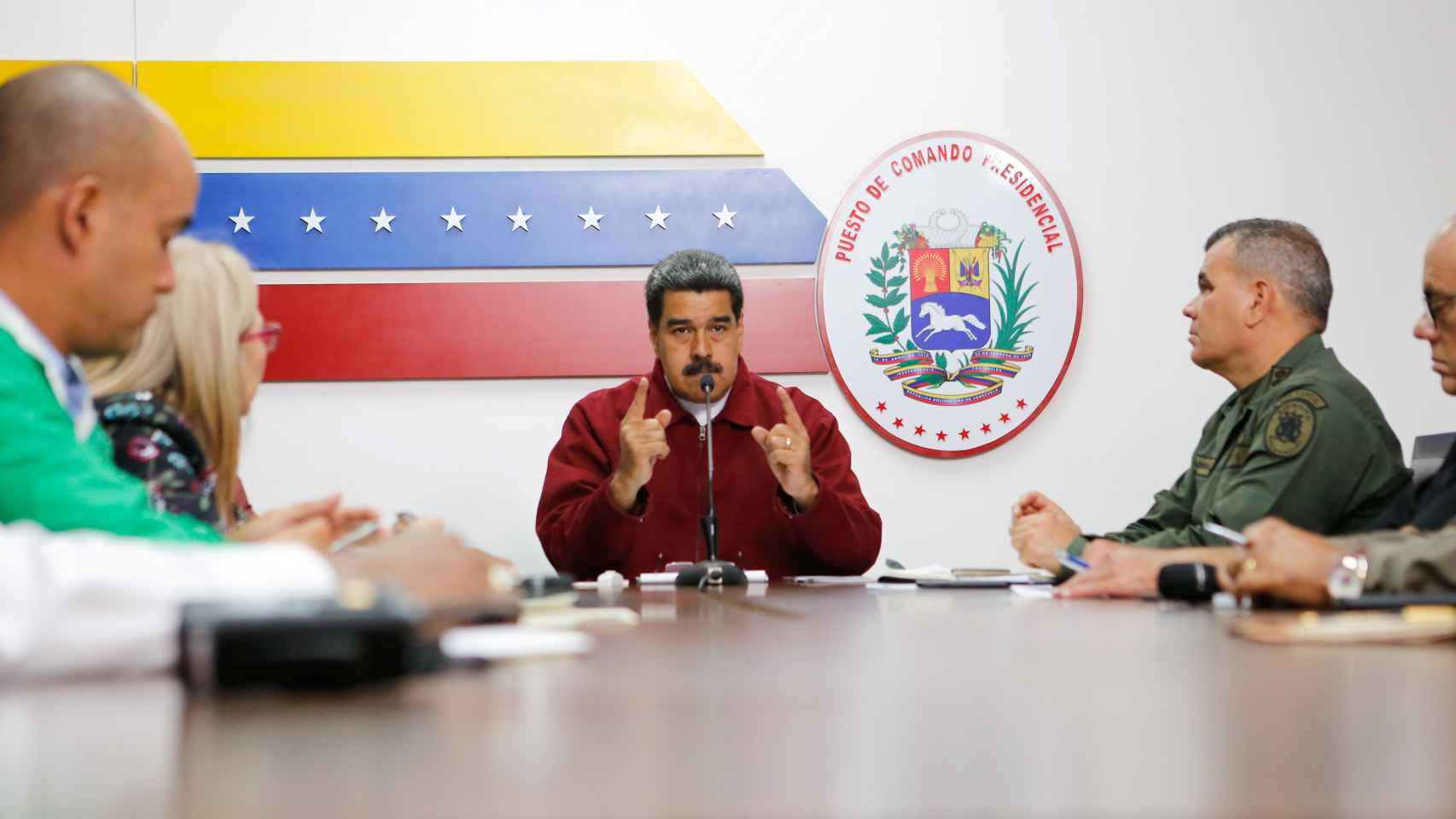 Maduro, durante una reunión con sus colaboradores.