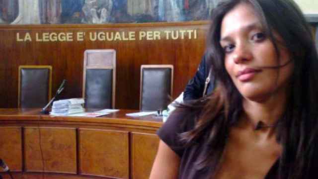 La modelo Imane Fadil, testigo contra Silvio Berlusconi, en un juzgado.