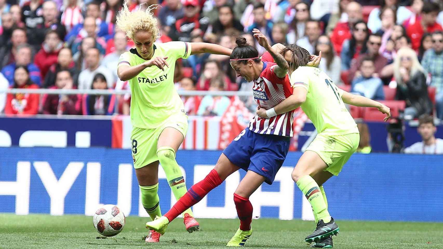 Atlético de Madrid - Barcelona, fútbol femenino. Foto: Twitter (@AtletiFemenino)