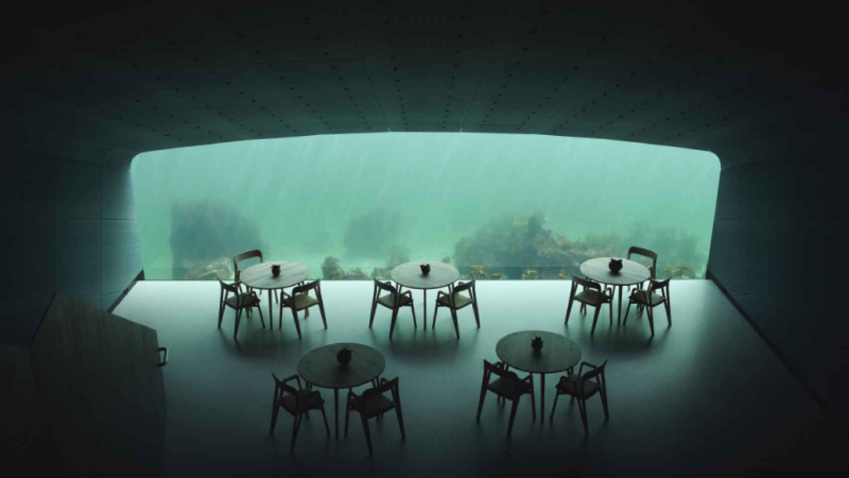 Interior del restaurante bajo el mar Under, en Noruega. Ivar Kvaal