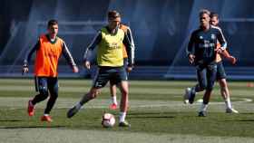 Marcos Llorente entrenando junto a sus compañeros en el Real Madrid